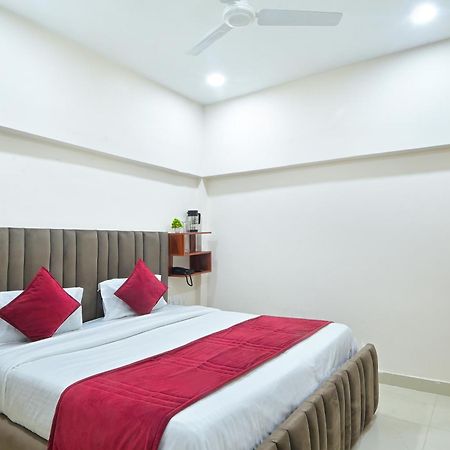 Chowdhry Tourist Lodge - New Delhi Railway Station - 2 Minutes Walk Exterior photo