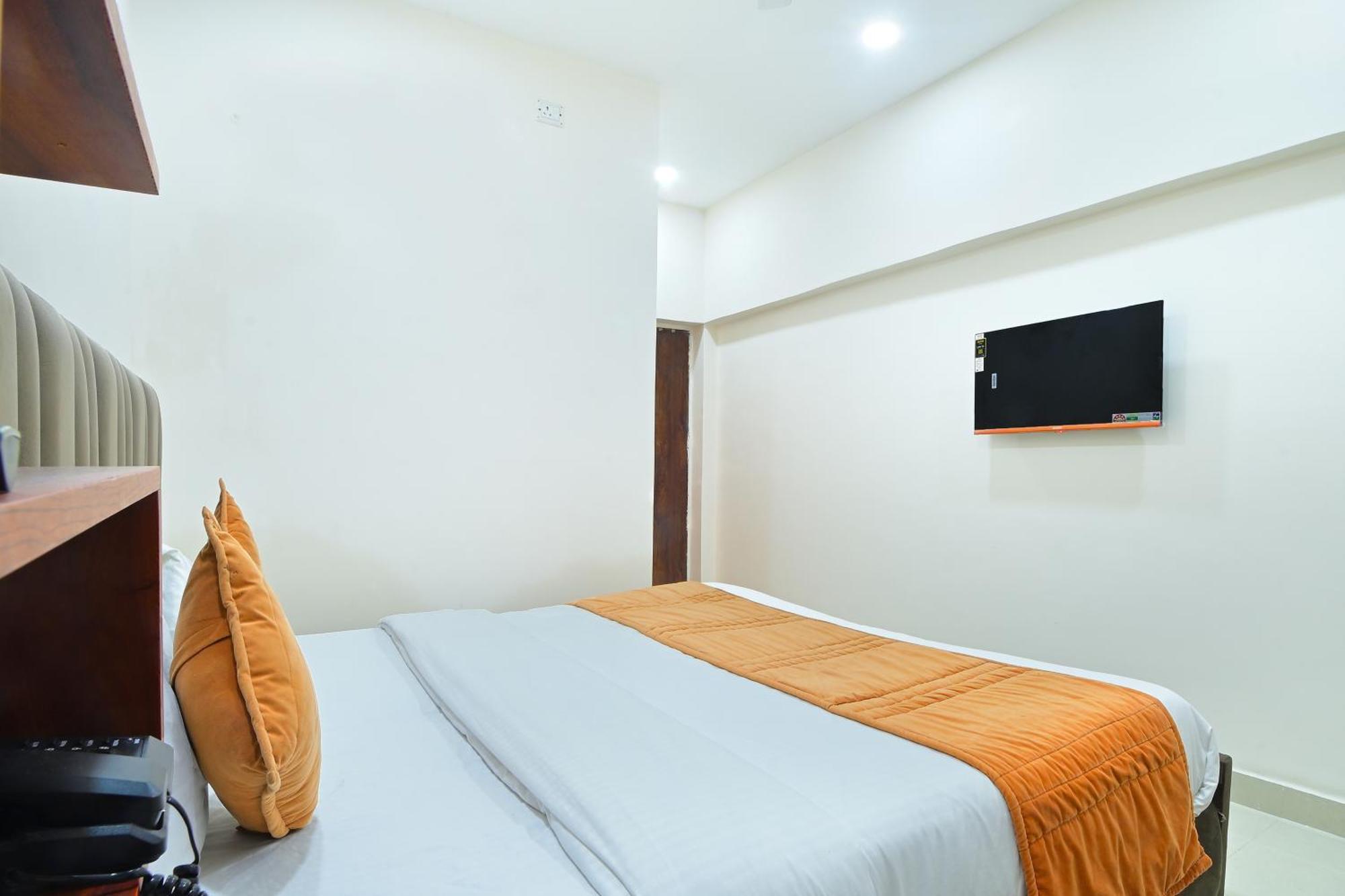 Chowdhry Tourist Lodge - New Delhi Railway Station - 2 Minutes Walk Exterior photo