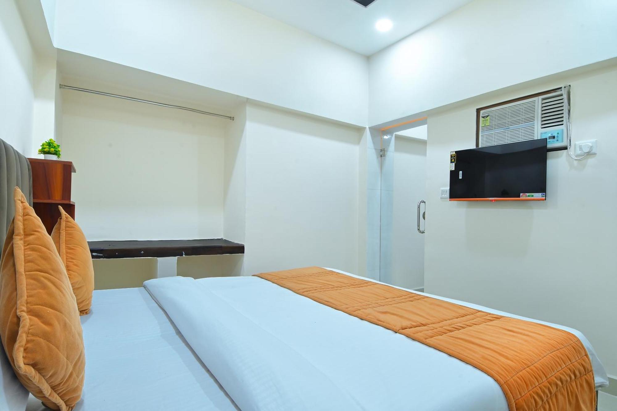 Chowdhry Tourist Lodge - New Delhi Railway Station - 2 Minutes Walk Exterior photo