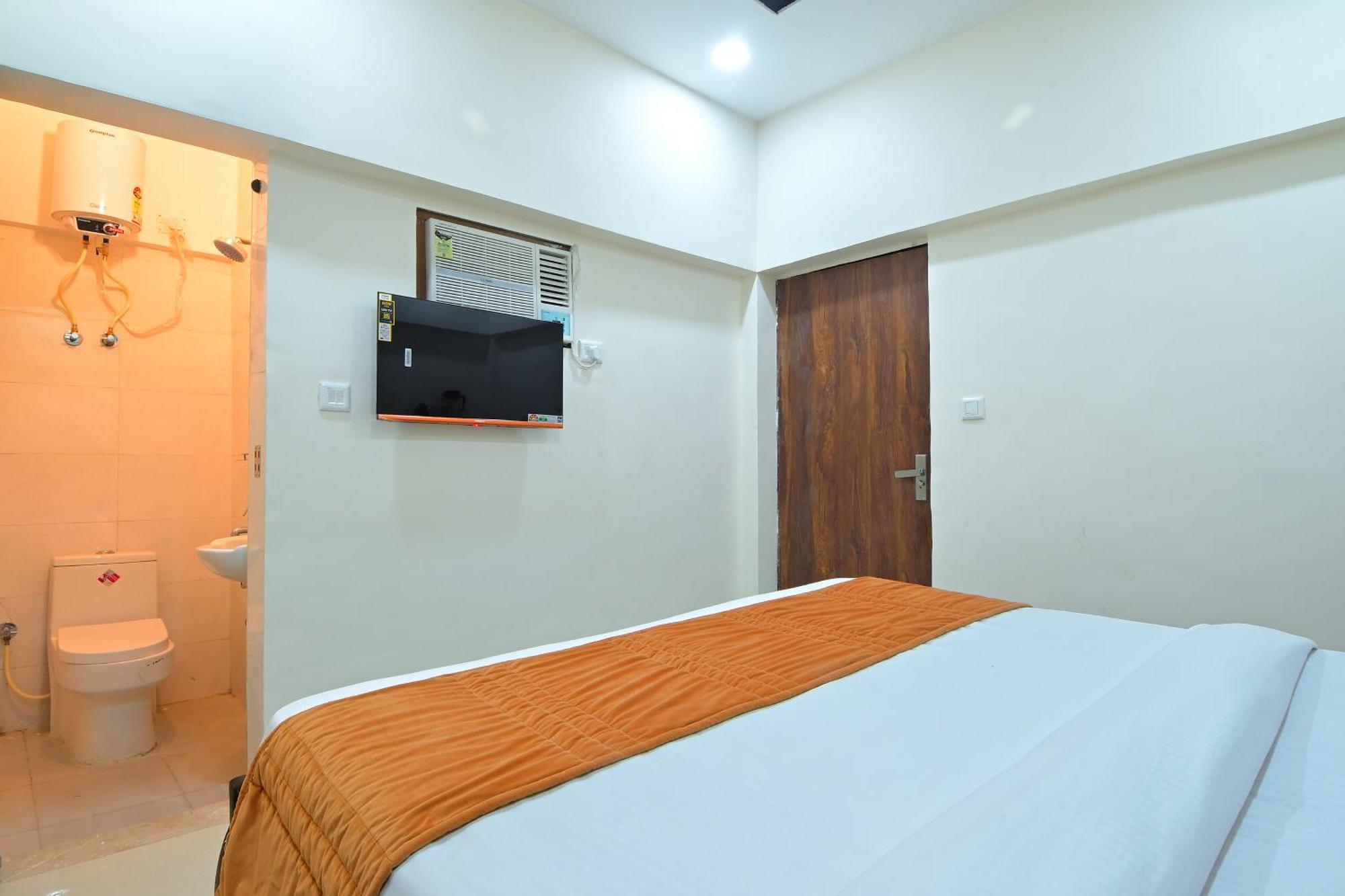 Chowdhry Tourist Lodge - New Delhi Railway Station - 2 Minutes Walk Exterior photo