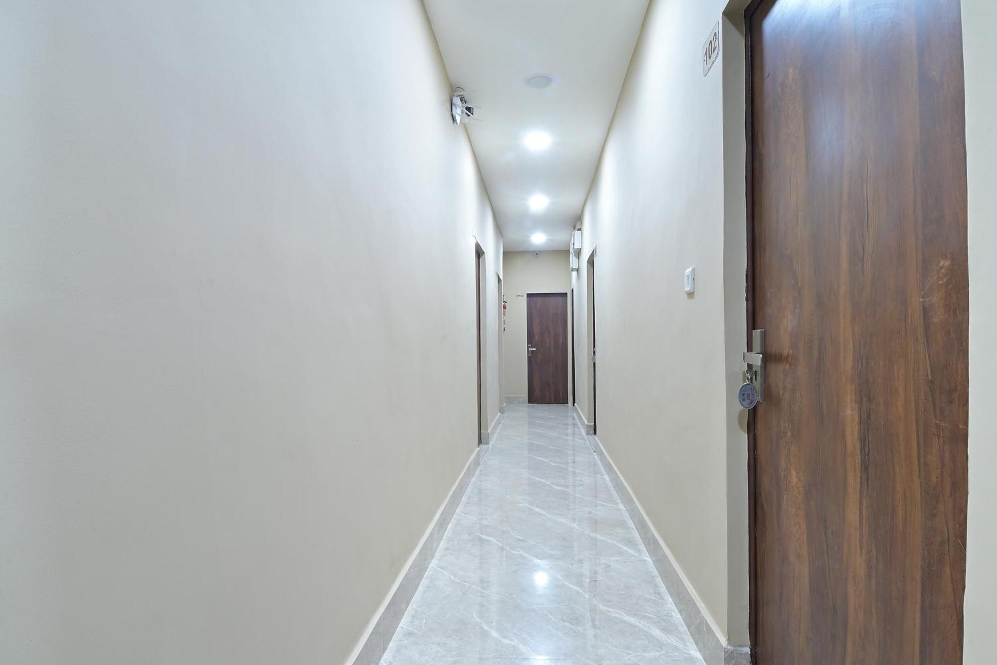 Chowdhry Tourist Lodge - New Delhi Railway Station - 2 Minutes Walk Exterior photo