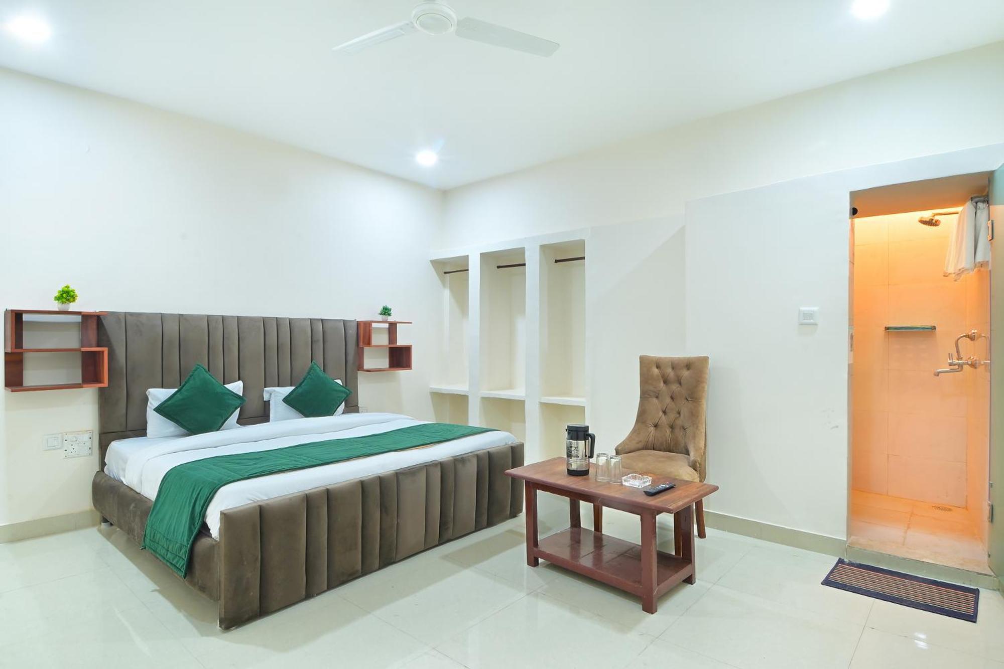 Chowdhry Tourist Lodge - New Delhi Railway Station - 2 Minutes Walk Exterior photo