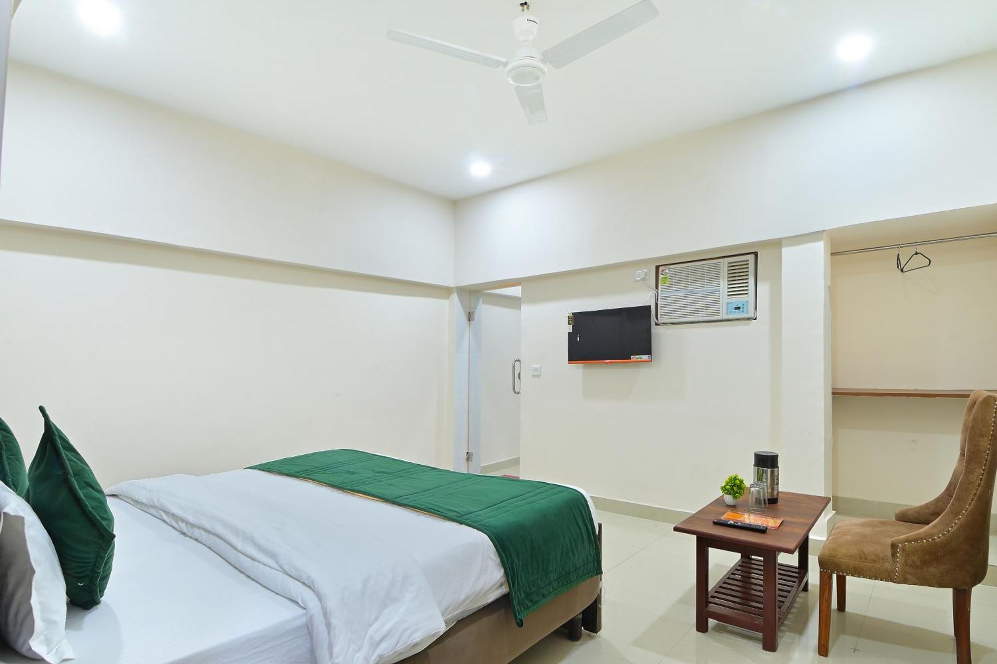 Chowdhry Tourist Lodge - New Delhi Railway Station - 2 Minutes Walk Exterior photo
